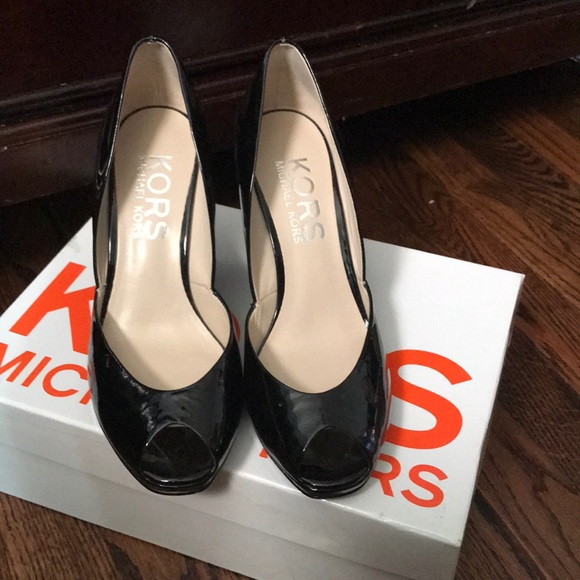 For sale! MK patent leather wedges! Barely worn! - Picture 1 of 6